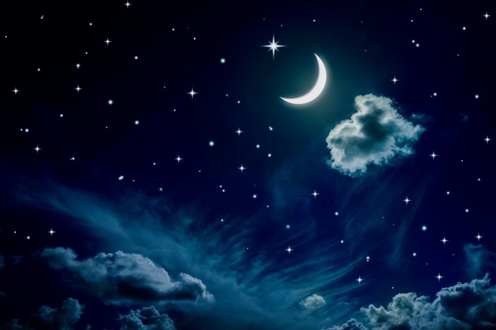 Красивый месяц со звездой