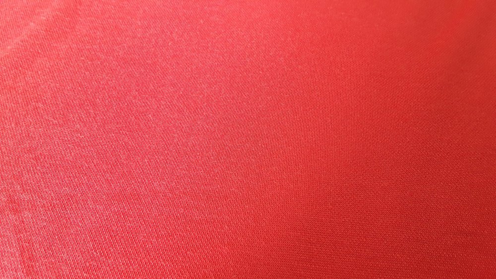 Бледно красный цвет