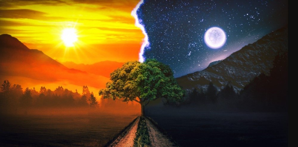 Солнце и Луна на небе