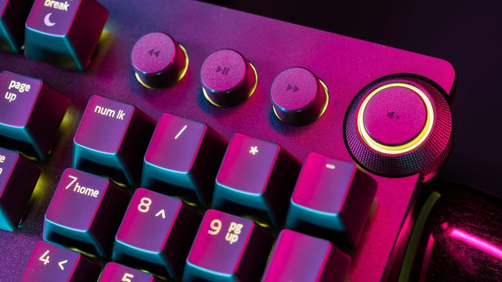 Антон Шастун Арсений Попов Сергей Матвиенко и Дмитрий позов