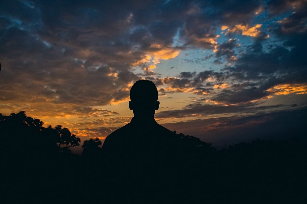 Силуэт мужчины