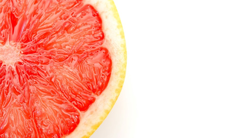 Листья помело желтое