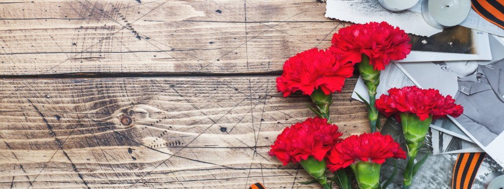 Траурная рамка со свечой