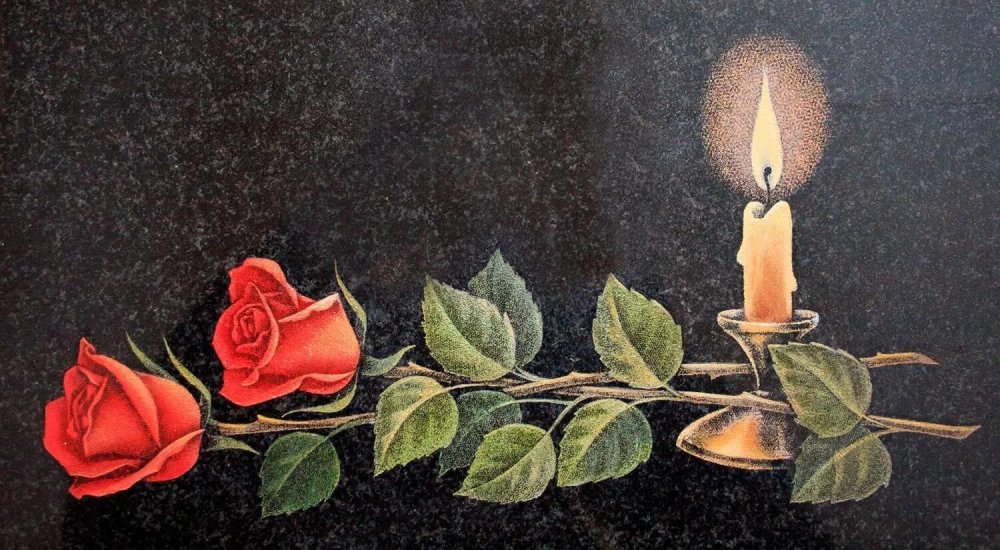 Свечи и цветы