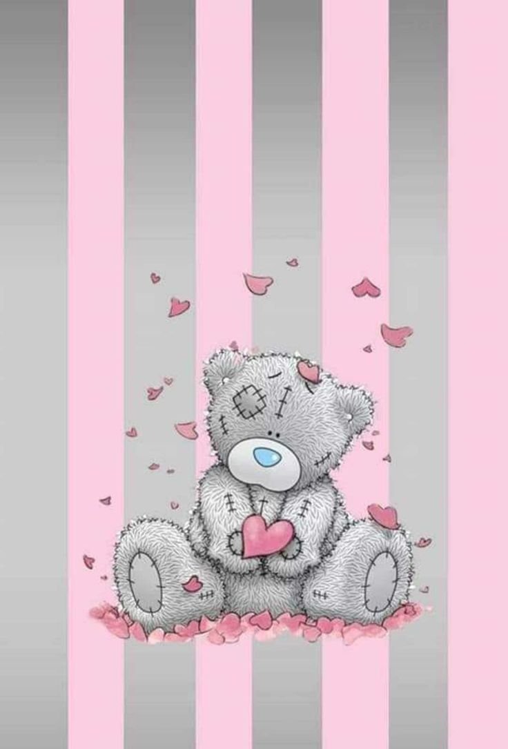 Медвежонок на розовом фоне