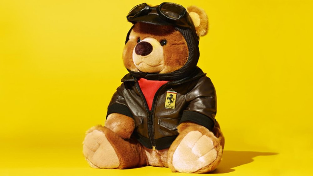 Мишка в кепке