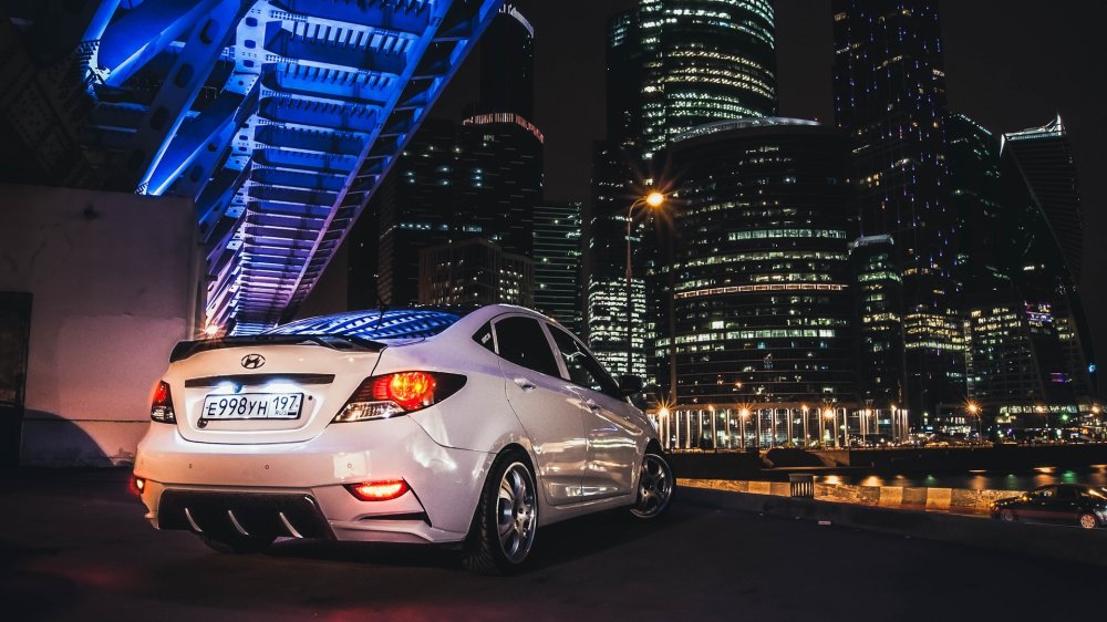 Хендай Солярис ночью 2015