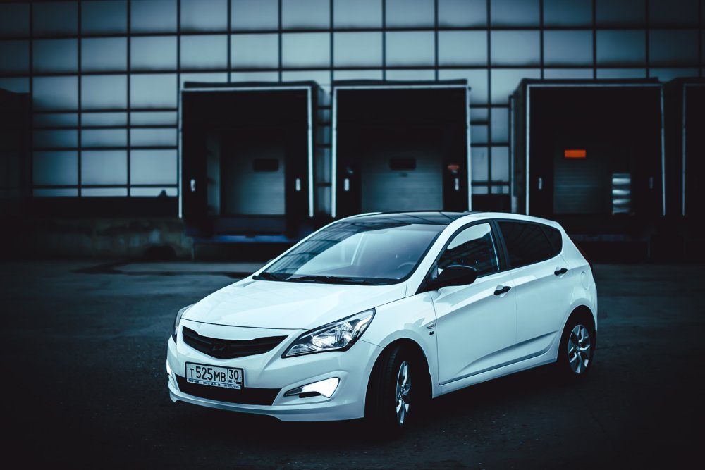 Hyundai Solaris 2015 хэтчбек 1.6
