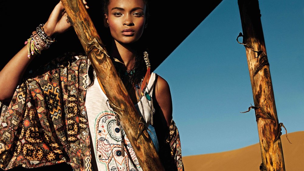 Девушка в этническом стиле