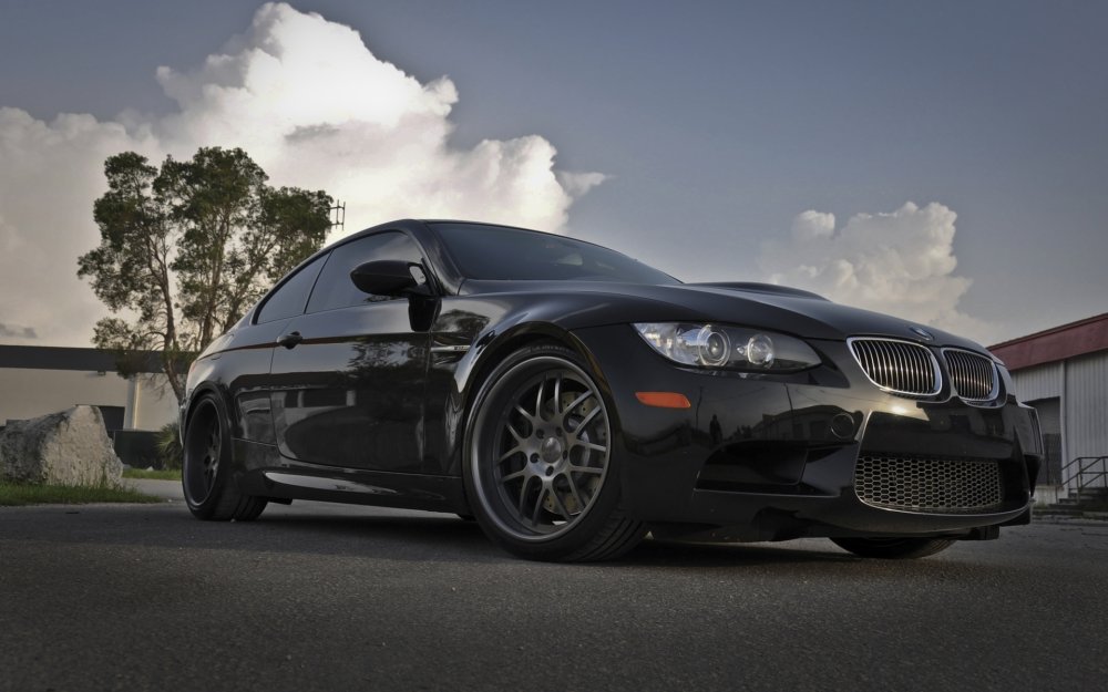 БМВ м5 е60 с девушкой