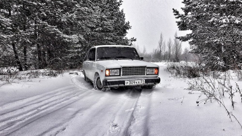 Девушки и Жигули