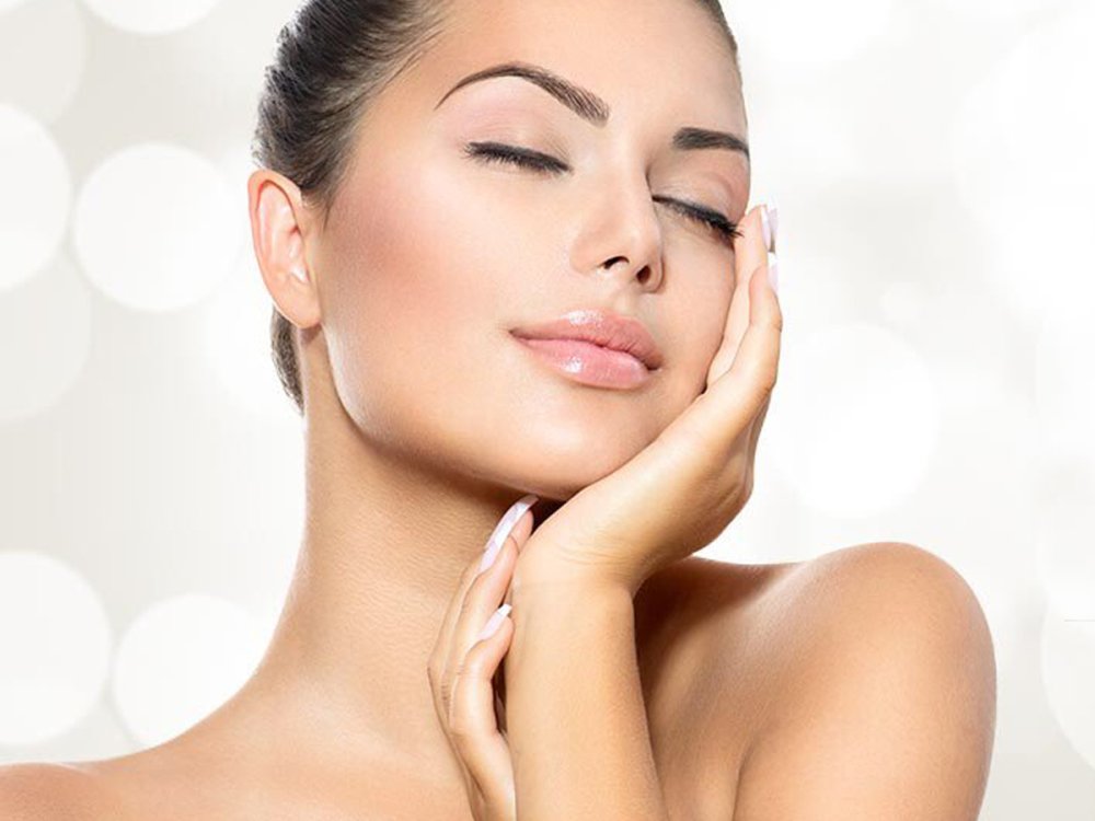 Красивая кожа на сером фоне