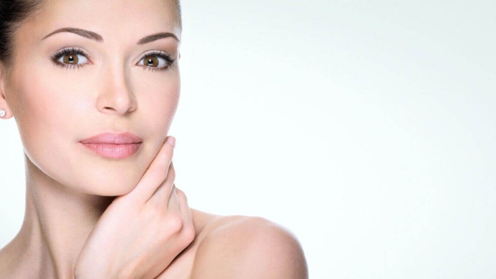 Биоревитализация красивая девушка