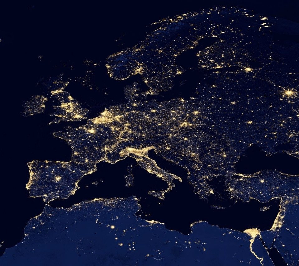 Снимок земли из космоса ночью