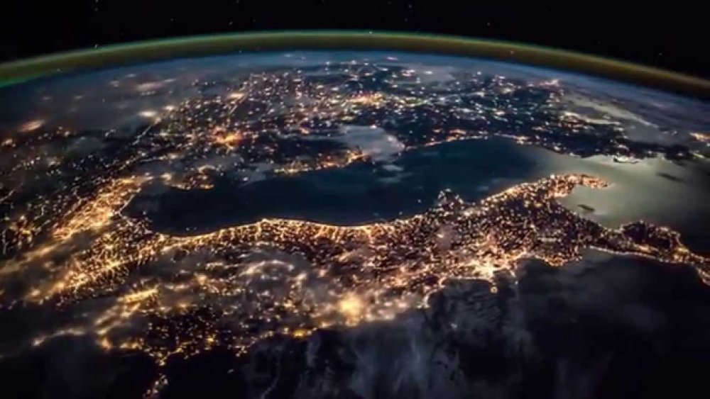 Гора Белуха ночь