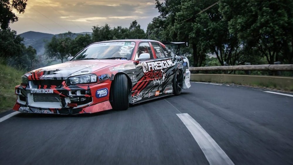 Nissan Skyline r34 дрифт