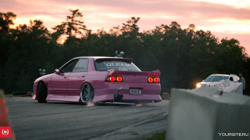 Nissan Skyline r32 Sakura