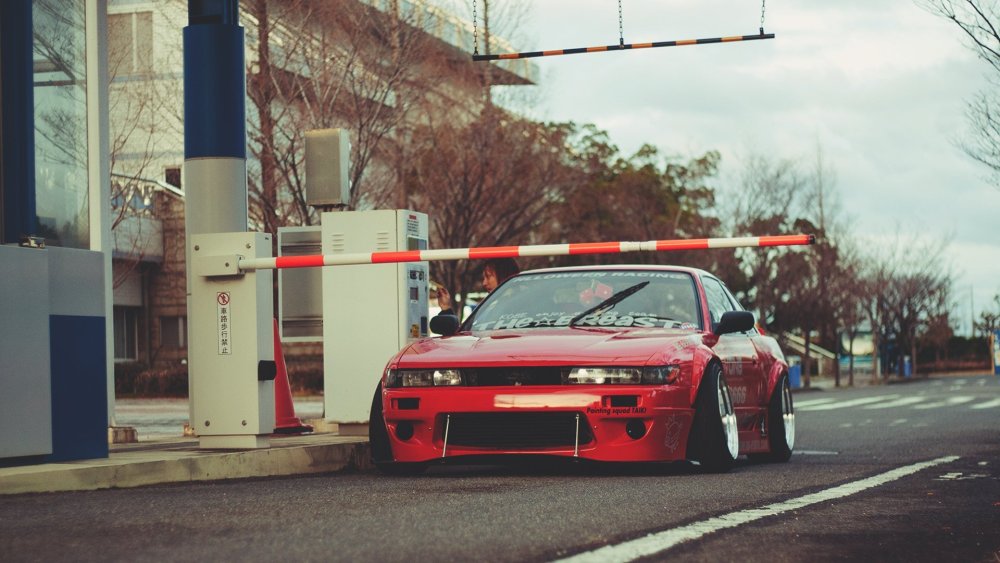 Nissan Silvia (в кузове s13, s14 или s15)