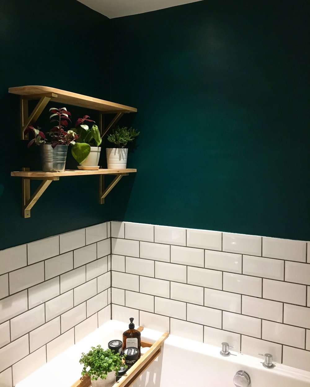 Плитка кабанчик изумрудного цвета