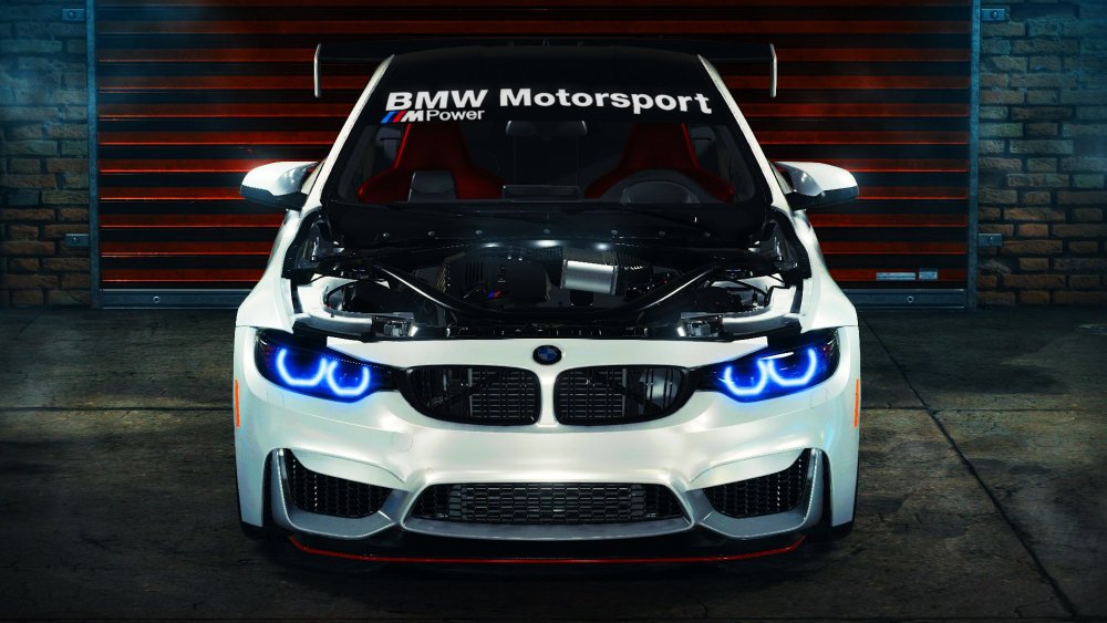 БМВ м5 ф90 в дыму