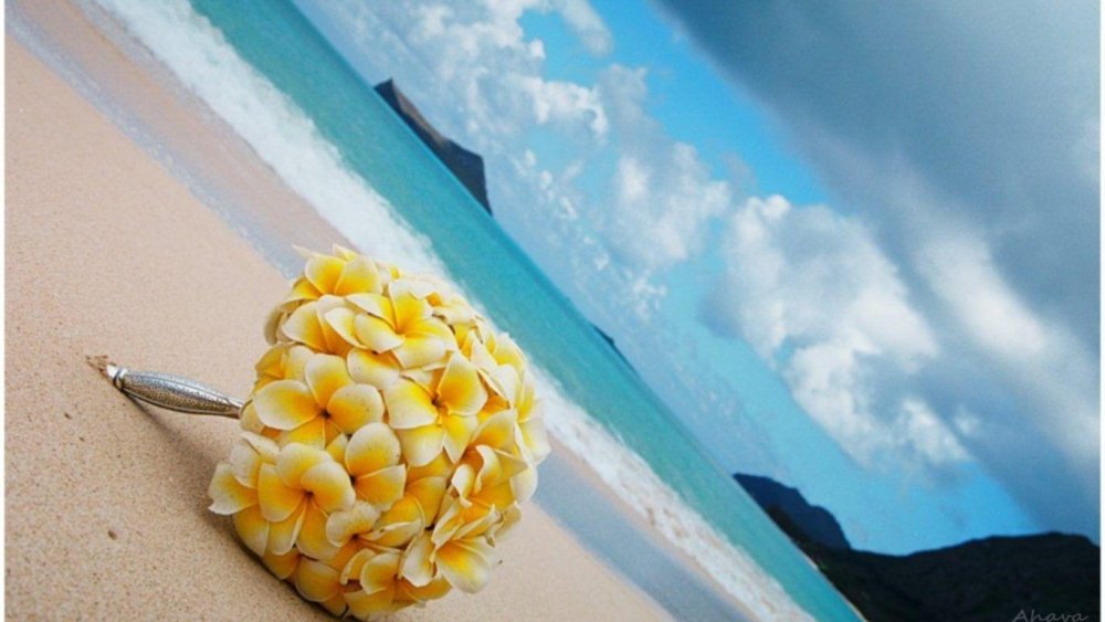 Букет на пляже