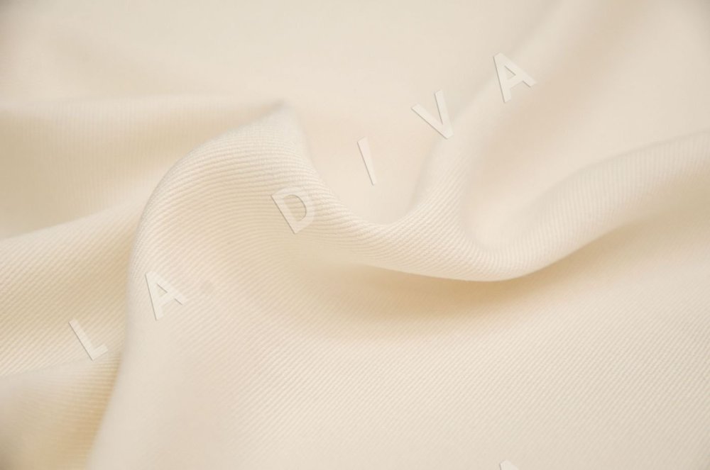 Молочно бежевый цвет