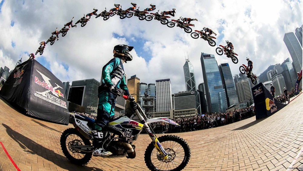 Фристайл мотокросс трюки