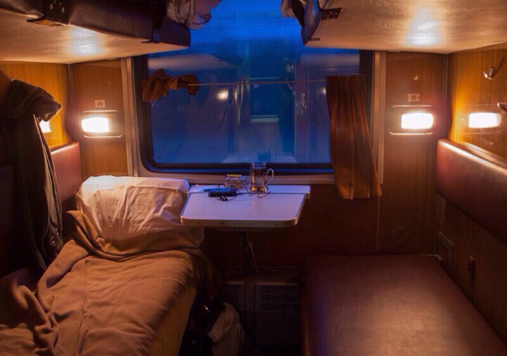 Комната в поезде