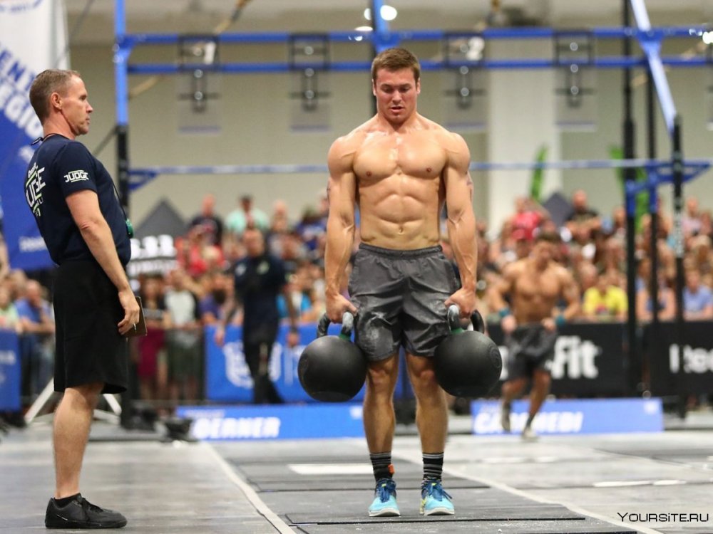 Гири в спортзале