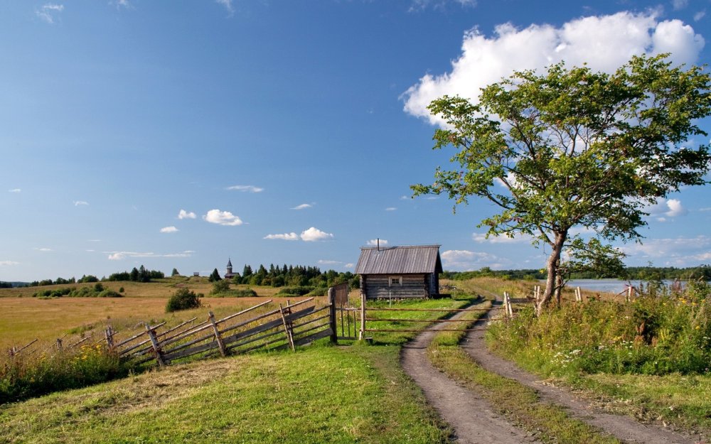 Живописная русская деревня