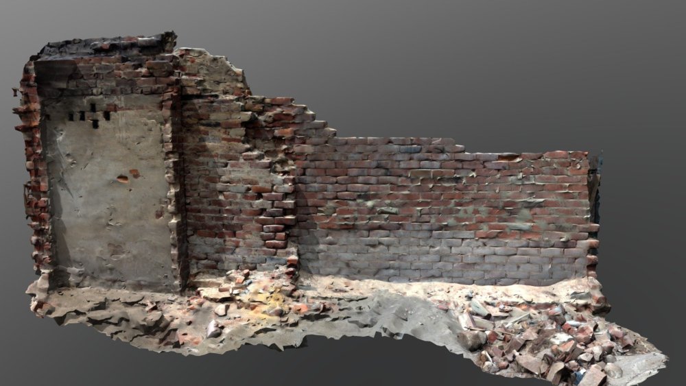 Белая стена с трещинами