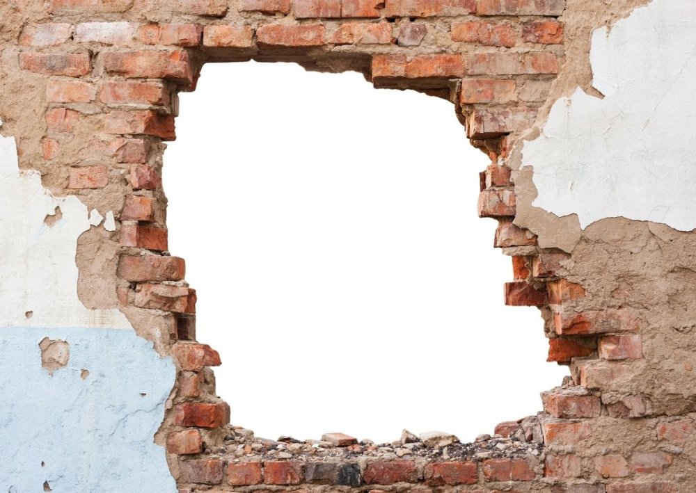 Дыра в кирпичной стене