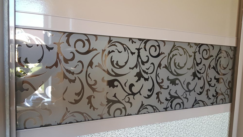 Зеркальные обои