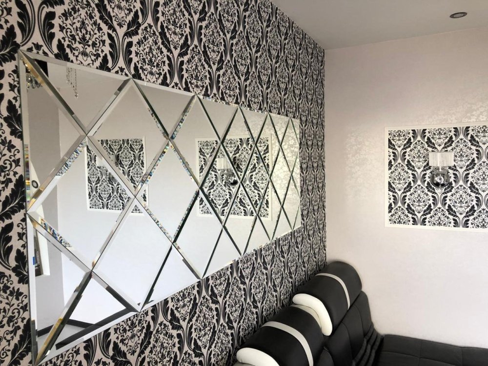 Зеркальные обои для стен