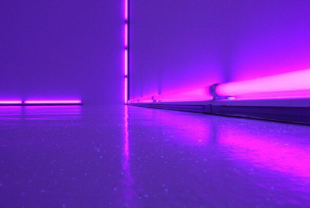 Белый яркий экран для освещения обои