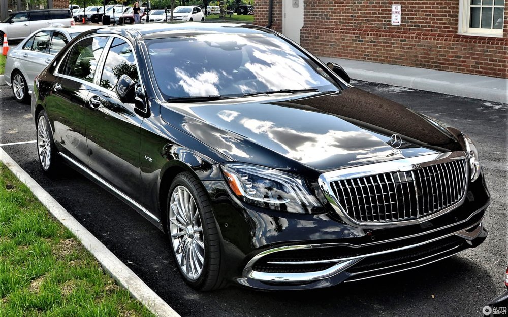 Mercedes-Benz Maybach s600 Emperor. (Scaldarsi Motors)