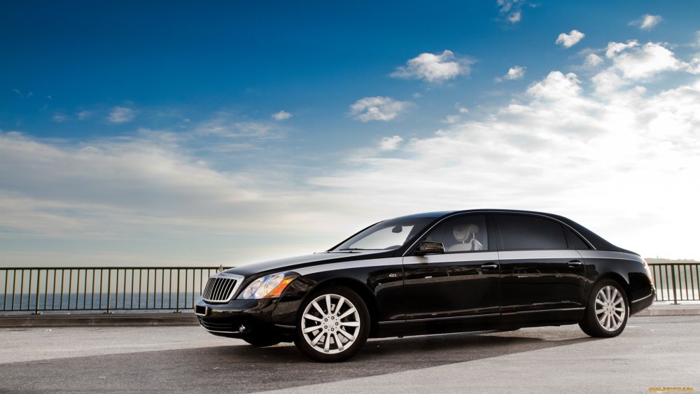 Maybach 62s Limousine Carat