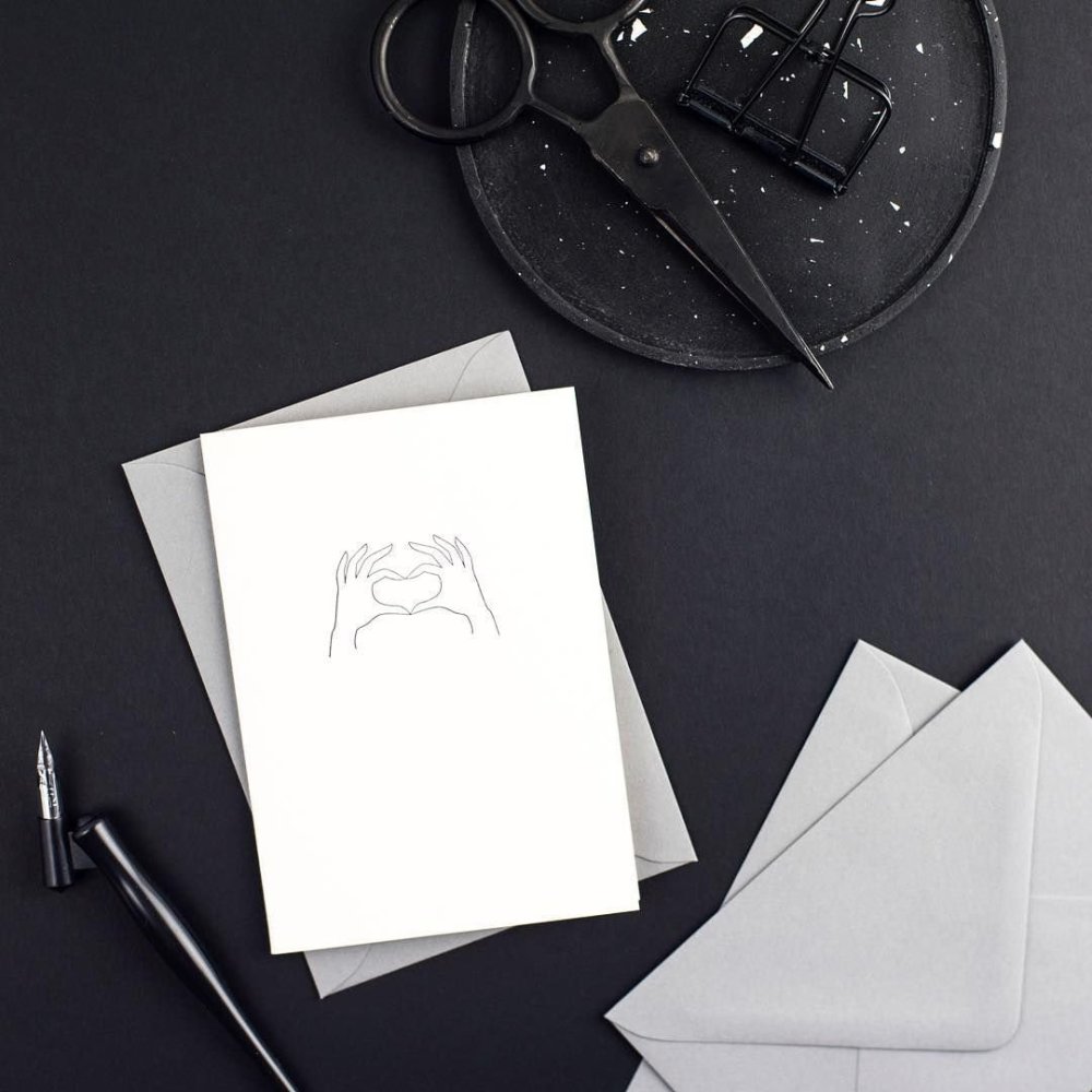 Рисунки на черном фоне