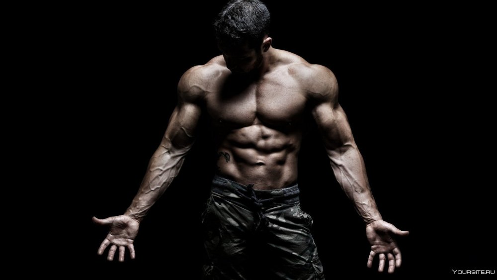 Силуэт мужчины на черном фоне