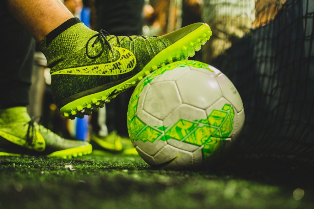 Футбольные бутсы найк на поле