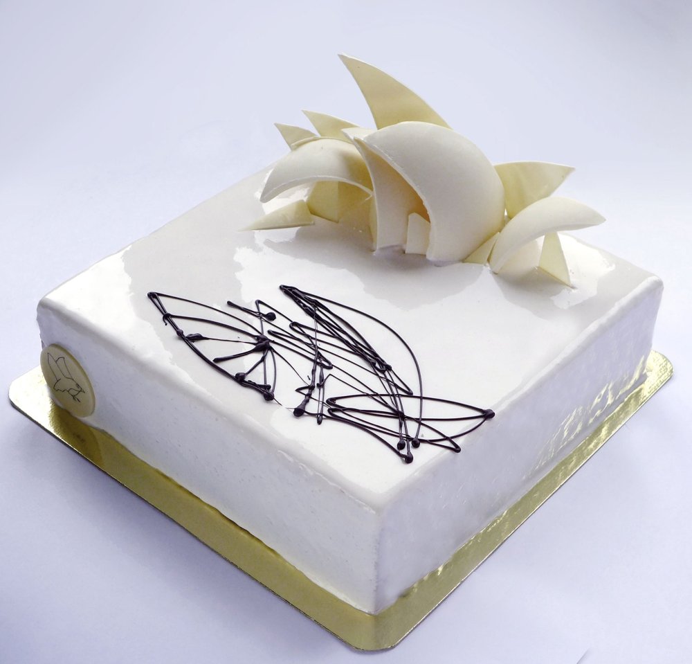 Торт клубничный прямоугольный