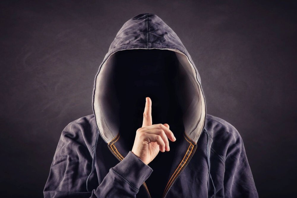 Томас Шелби в тени