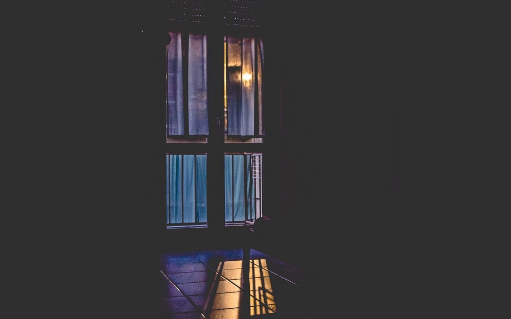 Лунный свет в окошко