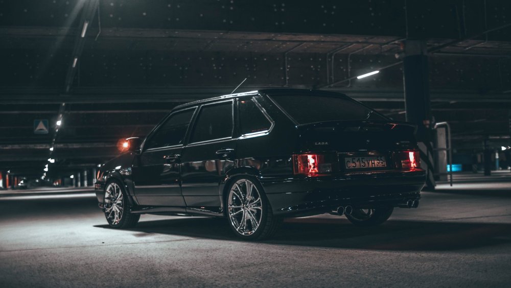 ВАЗ 2114 черная опер