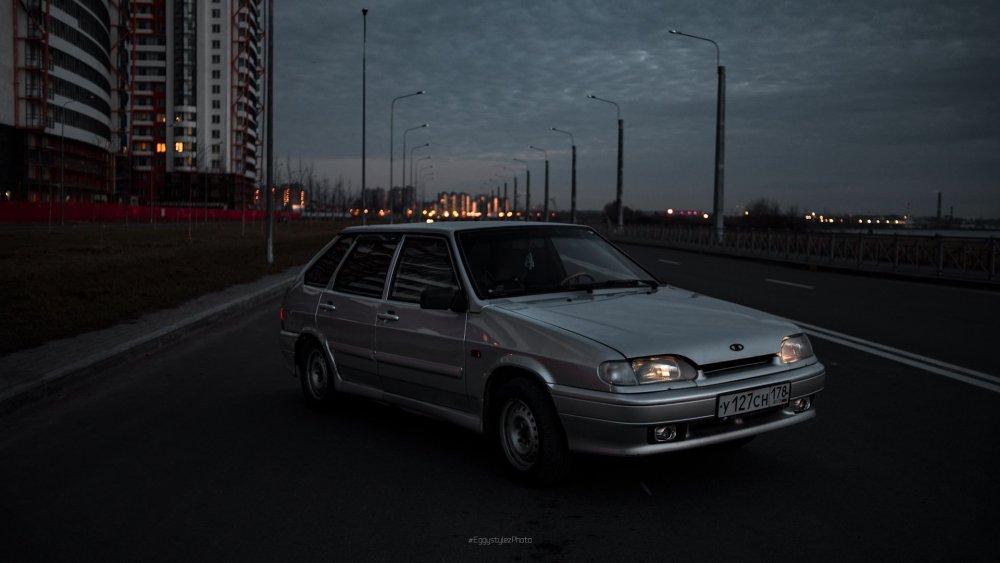 ВАЗ 2114 белая аквариум