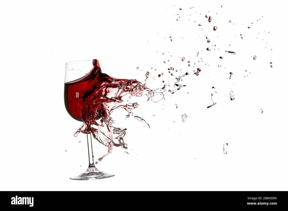 Разбивающийся бокал