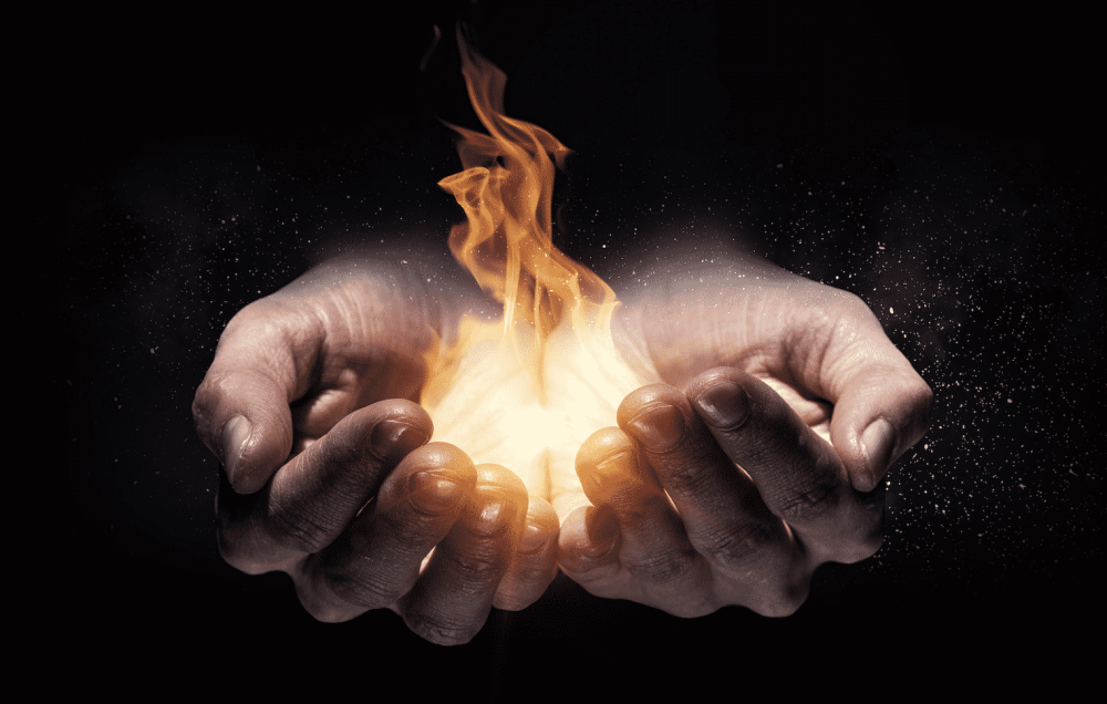 Огонь на ладони