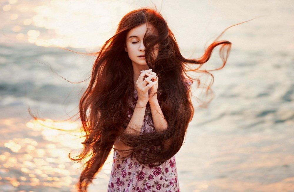 Силуэт женской прически