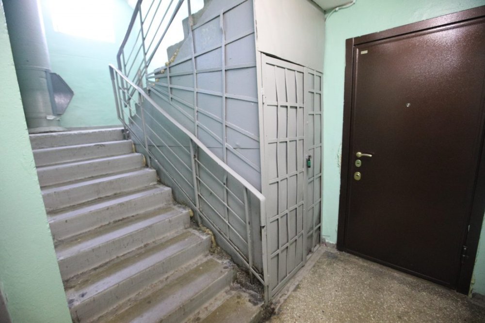 Двери на лестничную клетку