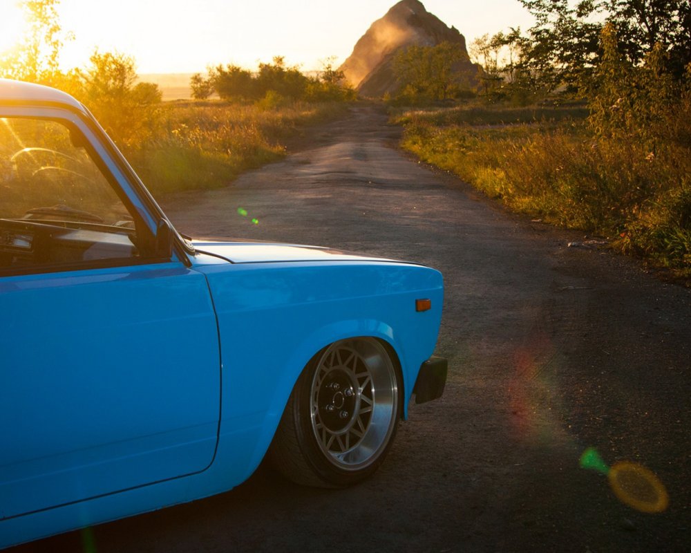 ВАЗ 2107 И ВАЗ 2103